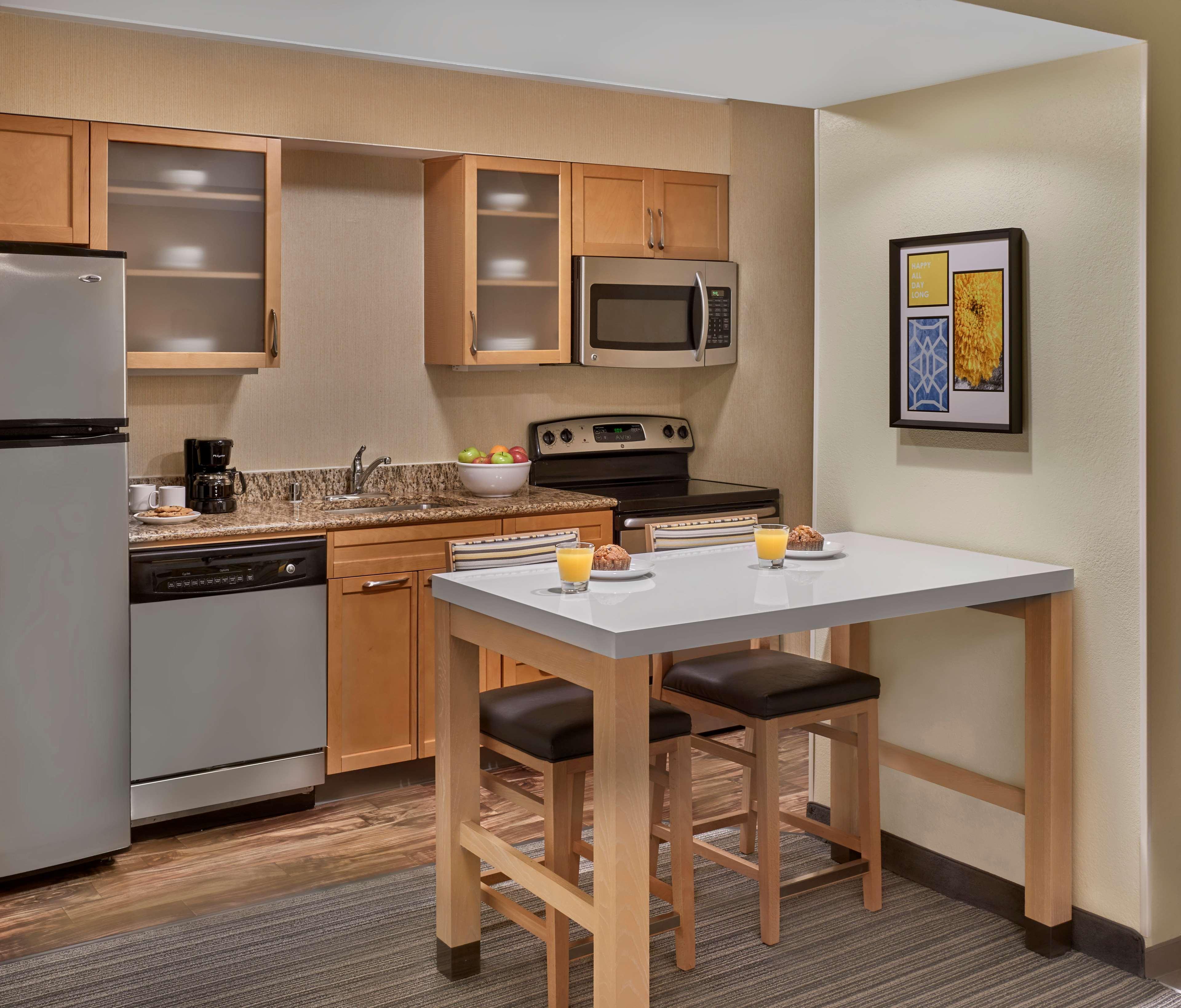 Sonesta Es Suites St. Louis - Chesterfield Exterior photo